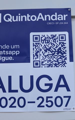 Casa para alugar com 150m², 4 quartos e 3 vagasFachada