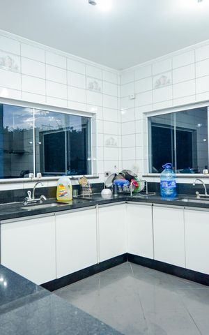 Casa à venda com 500m², 5 quartos e 3 vagasCozinha 