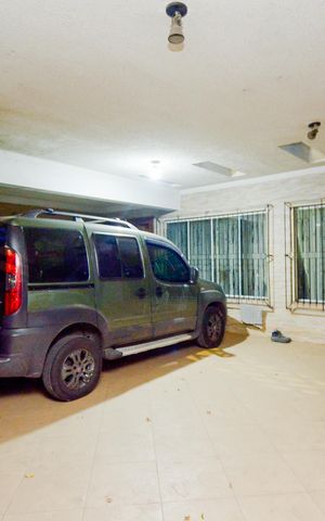 Casa à venda com 500m², 5 quartos e 3 vagasGaragem