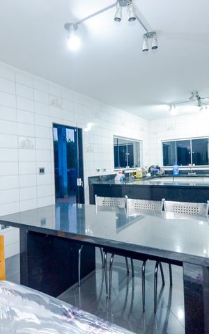 Casa à venda com 500m², 5 quartos e 3 vagasCozinha 