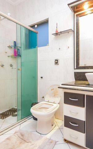 Casa à venda com 500m², 5 quartos e 3 vagasBanheiro da Suíte 