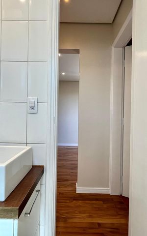 Apartamento à venda com 60m², 2 quartos e 2 vagas Apartamento à venda com 60m², 2 quartos e 2 vagasBanheiro