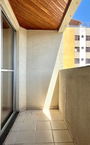 Apartamento à venda com 60m², 2 quartos e 2 vagas Apartamento à venda com 60m², 2 quartos e 2 vagasVaranda