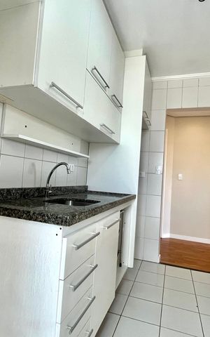 Apartamento à venda com 60m², 2 quartos e 2 vagas Apartamento à venda com 60m², 2 quartos e 2 vagasCozinha