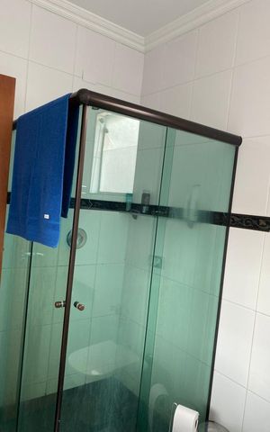 Casa à venda com 420m², 4 quartos e 5 vagas Casa à venda com 420m², 4 quartos e 5 vagasBanheiro
