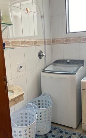 Casa à venda com 420m², 4 quartos e 5 vagas Casa à venda com 420m², 4 quartos e 5 vagasÁrea de serviço