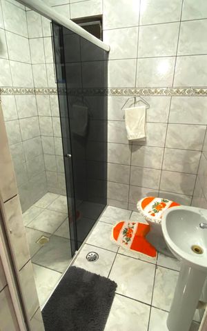 Casa para alugar com 100m², 3 quartos e 1 vaga Casa para alugar com 100m², 3 quartos e 1 vagaBanheiro