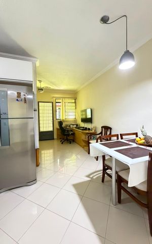 Casa de condomínio à venda com 77m², 2 quartos e 1 vaga Casa de condomínio à venda com 77m², 2 quartos e 1 vagaSala