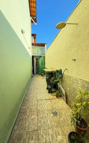 Casa de condomínio à venda com 77m², 2 quartos e 1 vaga Casa de condomínio à venda com 77m², 2 quartos e 1 vagaQuintal