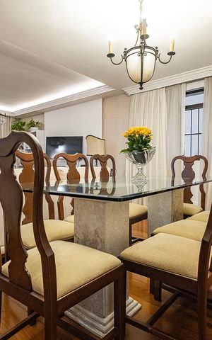Apartamento à venda com 153m², 3 quartos e 2 vagas Apartamento à venda com 153m², 3 quartos e 2 vagasSala