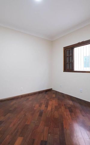 Casa para alugar com 300m², 4 quartos e 4 vagasQuarto 2