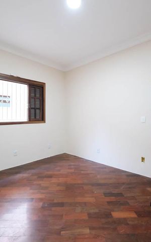 Casa para alugar com 300m², 4 quartos e 4 vagasQuarto 2