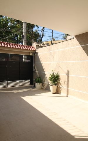 Casa à venda com 160m², 3 quartos e 2 vagasGaragem