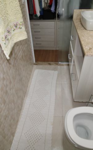 Casa à venda com 160m², 3 quartos e 2 vagasQuarto 3 - Banheiro