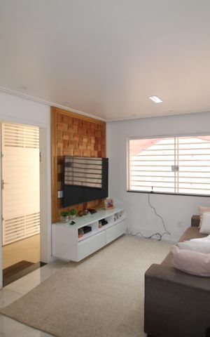 Casa à venda com 160m², 3 quartos e 2 vagasSala