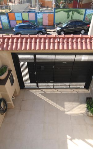 Casa à venda com 160m², 3 quartos e 2 vagasVaranda