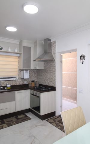 Casa à venda com 160m², 3 quartos e 2 vagasCozinha