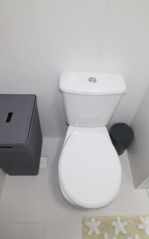 Casa à venda com 160m², 3 quartos e 2 vagasBanheiro