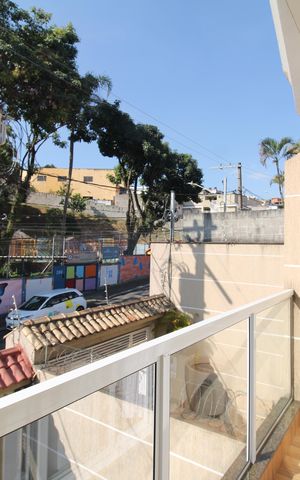 Casa à venda com 160m², 3 quartos e 2 vagasVaranda