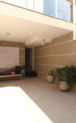 Casa à venda com 160m², 3 quartos e 2 vagasGaragem