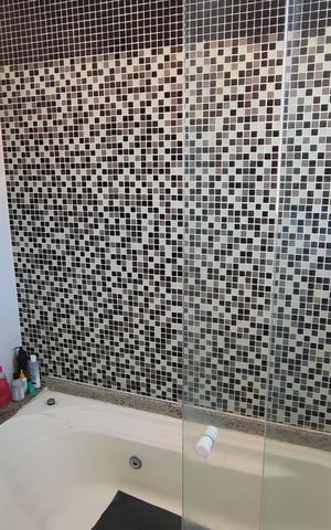 Casa de condomínio à venda com 230m², 3 quartos e 3 vagasBanheiro