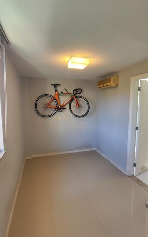 Casa de condomínio à venda com 230m², 3 quartos e 3 vagasQuarto