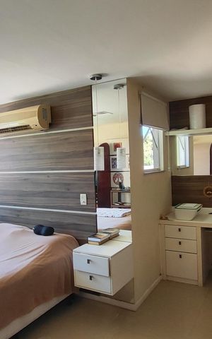 Casa de condomínio à venda com 230m², 3 quartos e 3 vagasQuarto