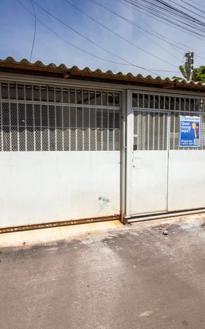Casa para alugar com 150m², 3 quartos e 2 vagasFachada