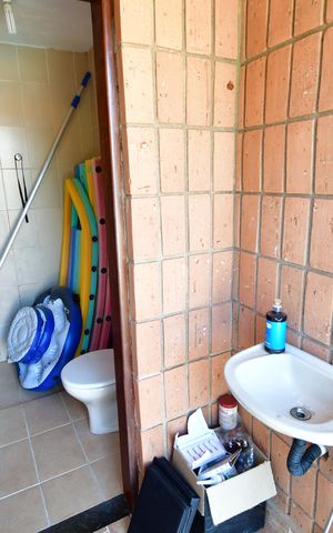 Casa para alugar com 160m², 3 quartos e 4 vagasBanheiro de serviço