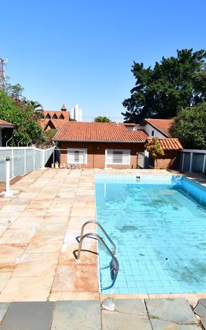 Casa para alugar com 160m², 3 quartos e 4 vagasPiscina