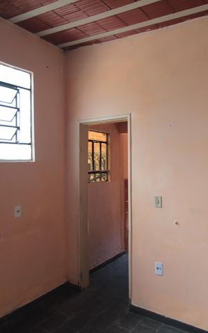 Casa para alugar com 46m², 2 quartos e 1 vagaSala