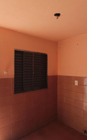 Casa para alugar com 46m², 2 quartos e 1 vagaÁrea de Serviço