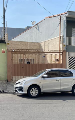 Casa à venda com 100m², 2 quartos e 2 vagas