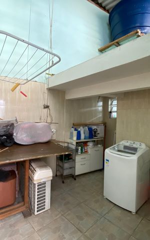 Casa à venda com 100m², 2 quartos e 2 vagas