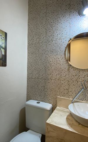 Casa à venda com 100m², 2 quartos e 2 vagas