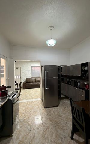 Casa à venda com 50m², 1 quarto e 1 vaga Casa à venda com 50m², 1 quarto e 1 vagaCozinha