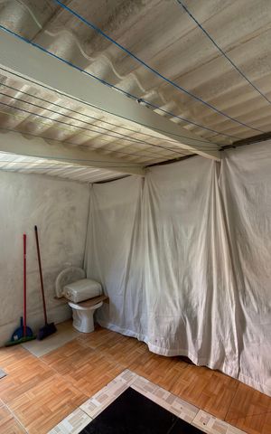 Casa à venda com 50m², 1 quarto e 1 vaga Casa à venda com 50m², 1 quarto e 1 vagaÁrea de Serviço