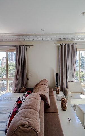 Apartamento à venda com 128m², 4 quartos e 3 vagasSala