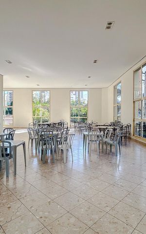 Apartamento à venda com 128m², 4 quartos e 3 vagasÁrea comum - Salão de festas