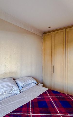 Apartamento à venda com 128m², 4 quartos e 3 vagasQuarto 2 - Suíte