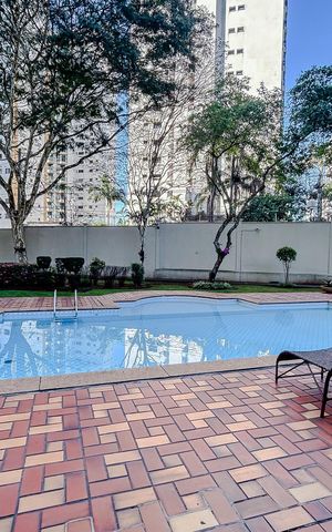 Apartamento à venda com 128m², 4 quartos e 3 vagasÁrea comum - Piscina