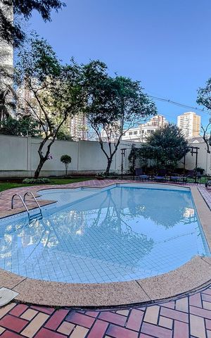 Apartamento à venda com 128m², 4 quartos e 3 vagasÁrea comum - Piscina