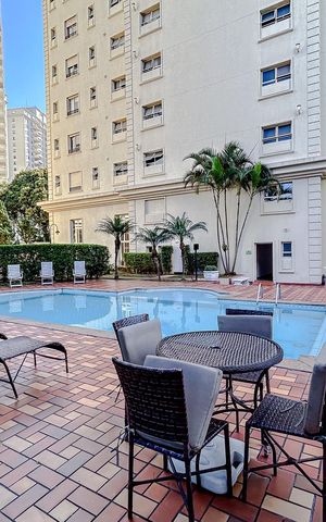 Apartamento à venda com 128m², 4 quartos e 3 vagasÁrea comum - Piscina