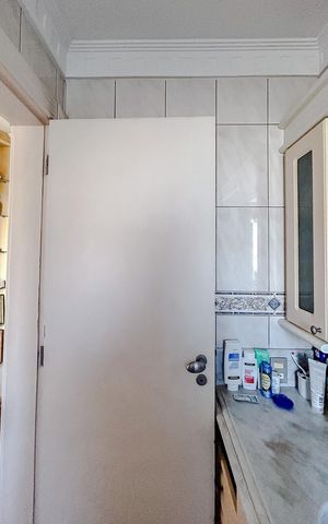 Apartamento à venda com 128m², 4 quartos e 3 vagasBanheiro da Suíte 2