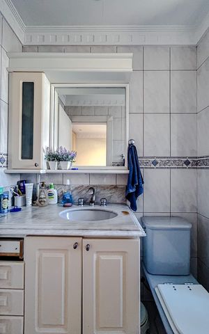 Apartamento à venda com 128m², 4 quartos e 3 vagasBanheiro da Suíte 2