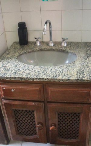 Casa à venda com 100m², 2 quartos e 4 vagasLavabo 1