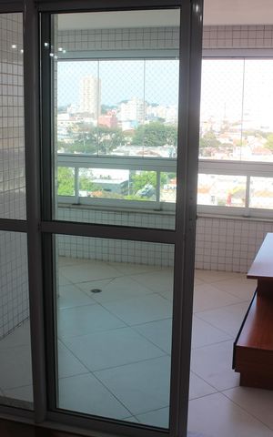 Apartamento à venda com 130m², 3 quartos e 2 vagasVaranda