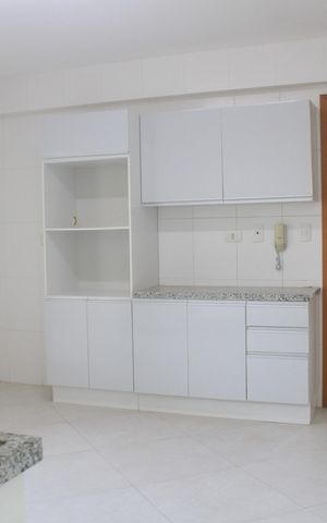 Apartamento à venda com 130m², 3 quartos e 2 vagasCozinha