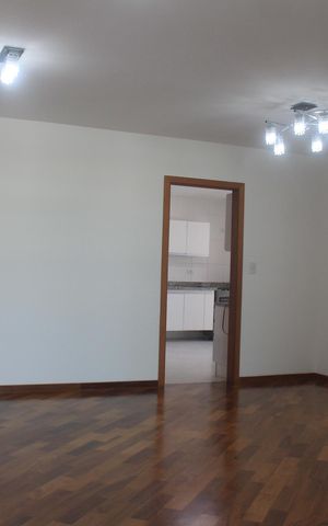 Apartamento à venda com 130m², 3 quartos e 2 vagasSala