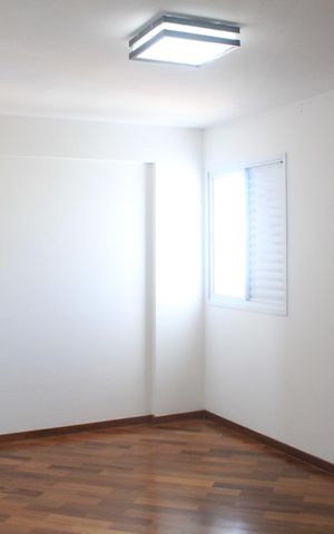Apartamento à venda com 130m², 3 quartos e 2 vagasSuíte 2